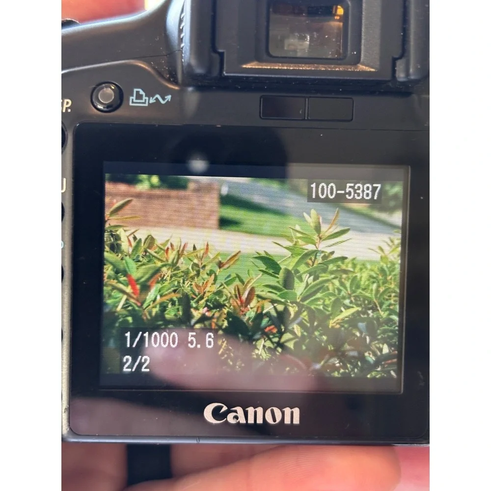 Canon EOS Rebel XTi Digital DS126151 Camera Bundle - See Pics